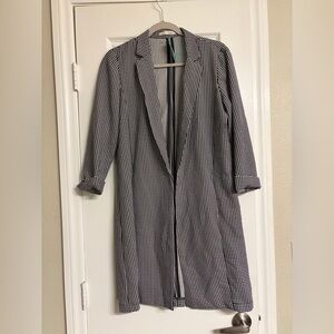 Women's Black and White Houndstooth Coat